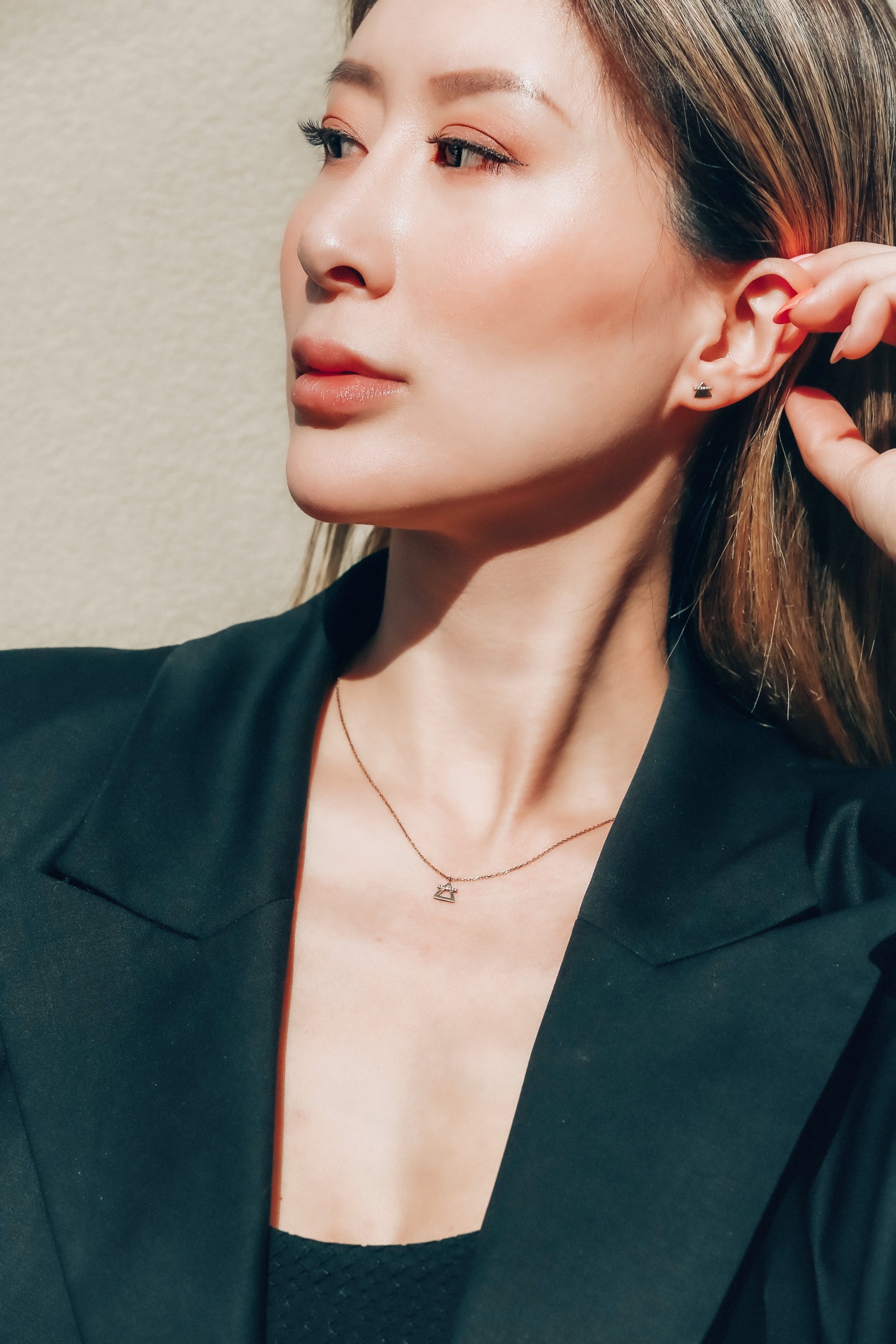 Balance Air Necklace