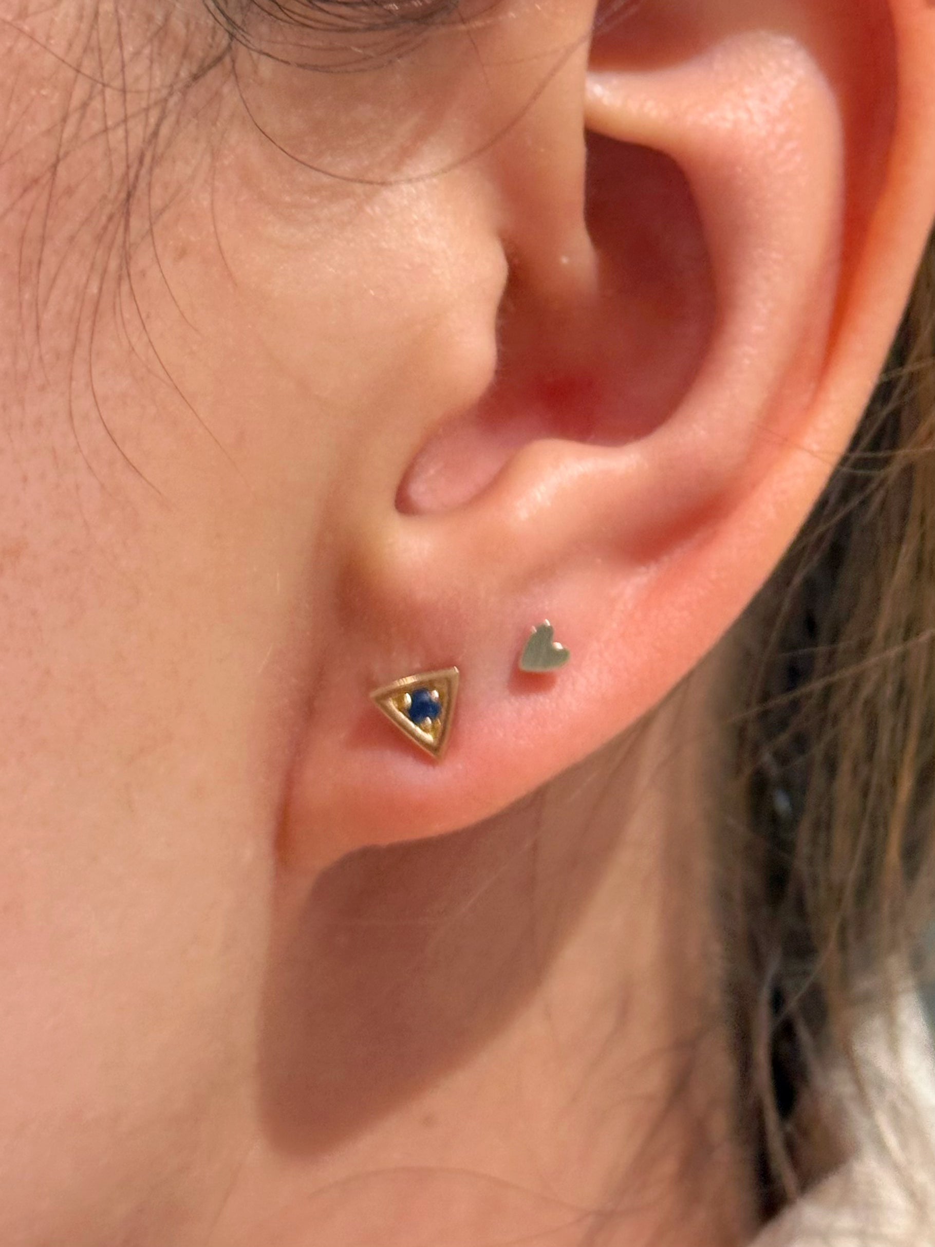 Amour Flatback Earring