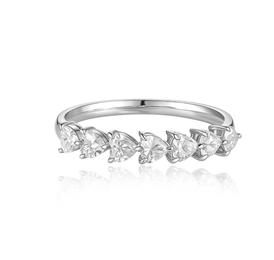 Adoré Ring