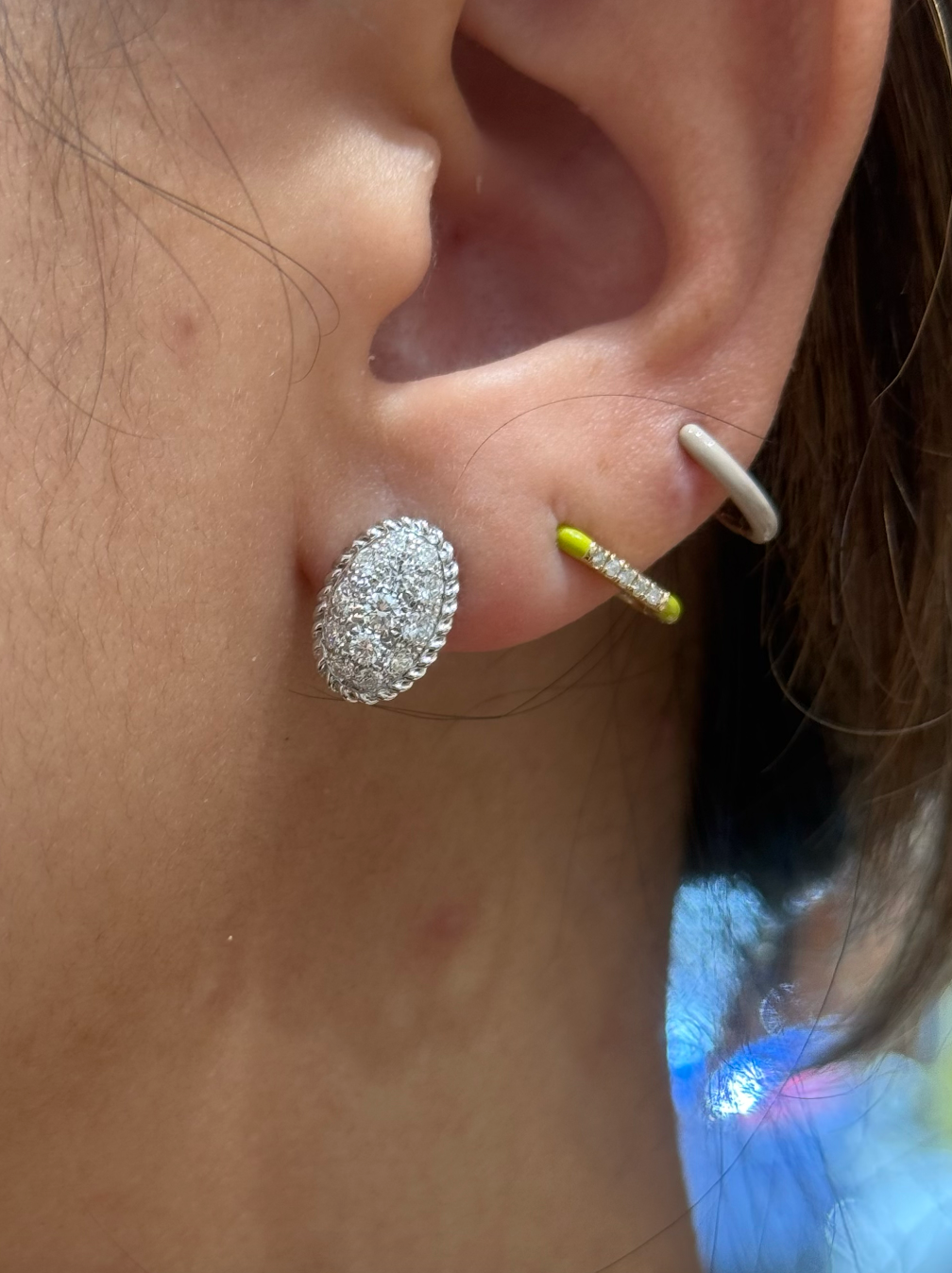 Bellevue Pavé Studs