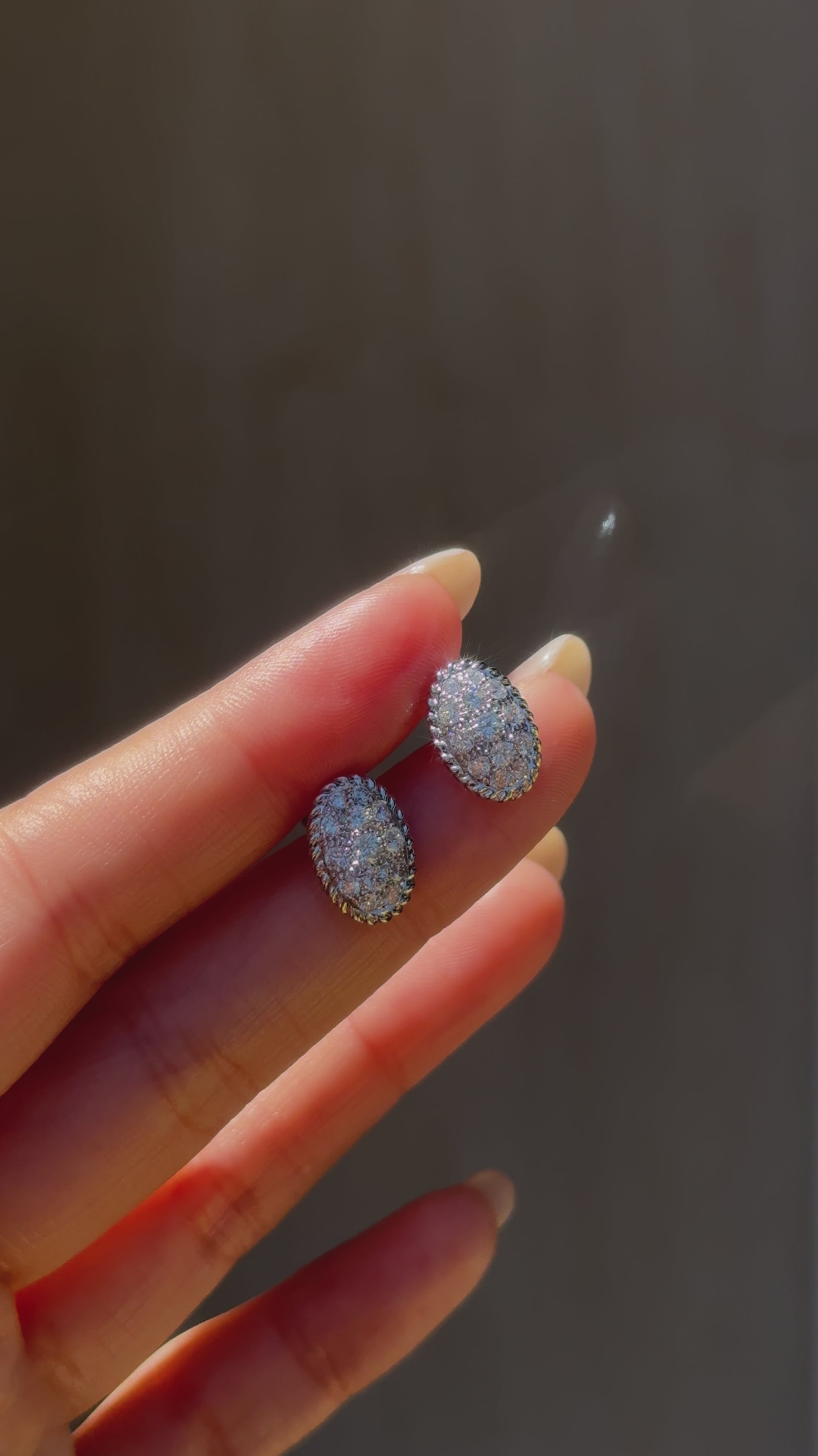 Bellevue Pavé Studs