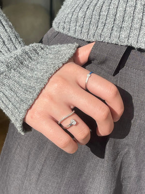 Linea Diamond Ring