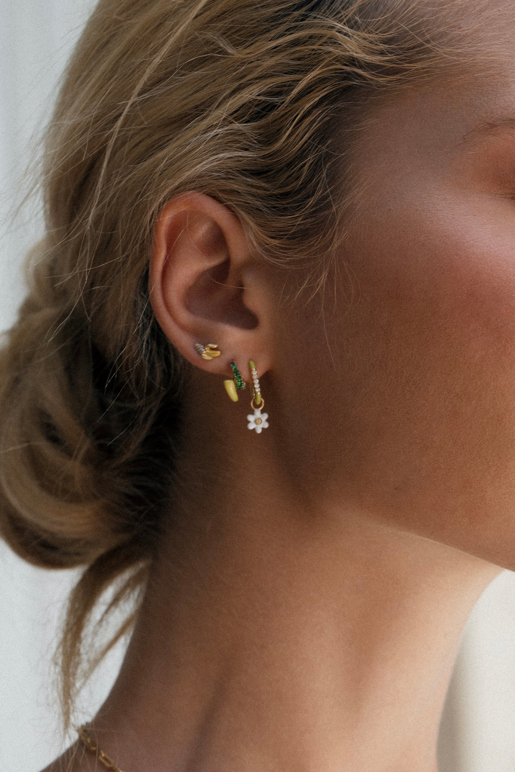 Zest Huggie Earring