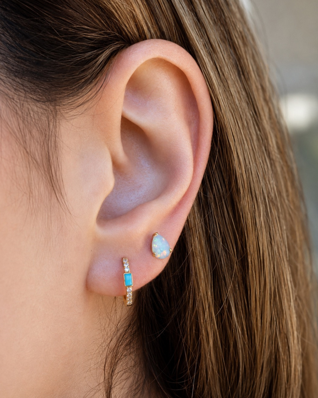 Lueur Opal Flatback Earring