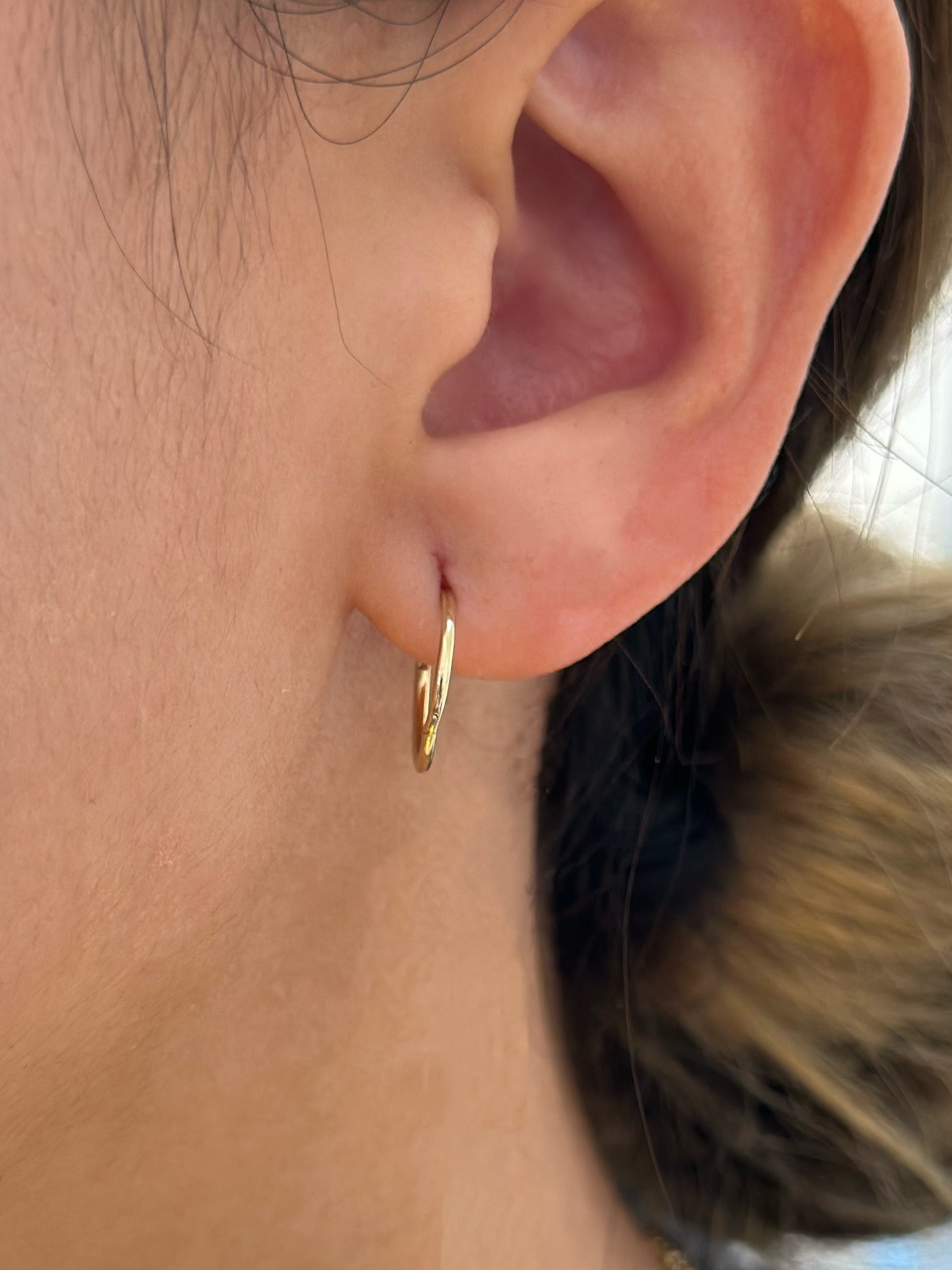 Eternal Huggie Earring in Solid Gold