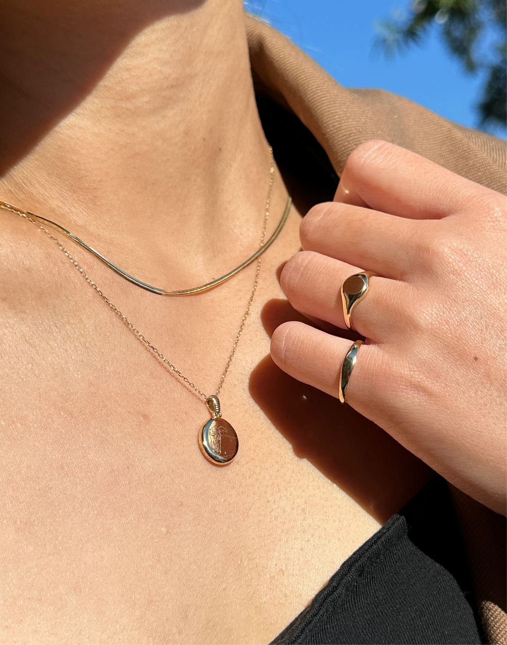 Echo Oval Necklace