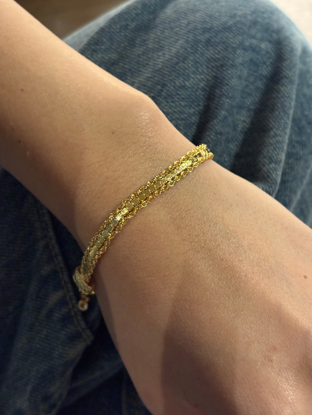 Crimson Chain Bracelet