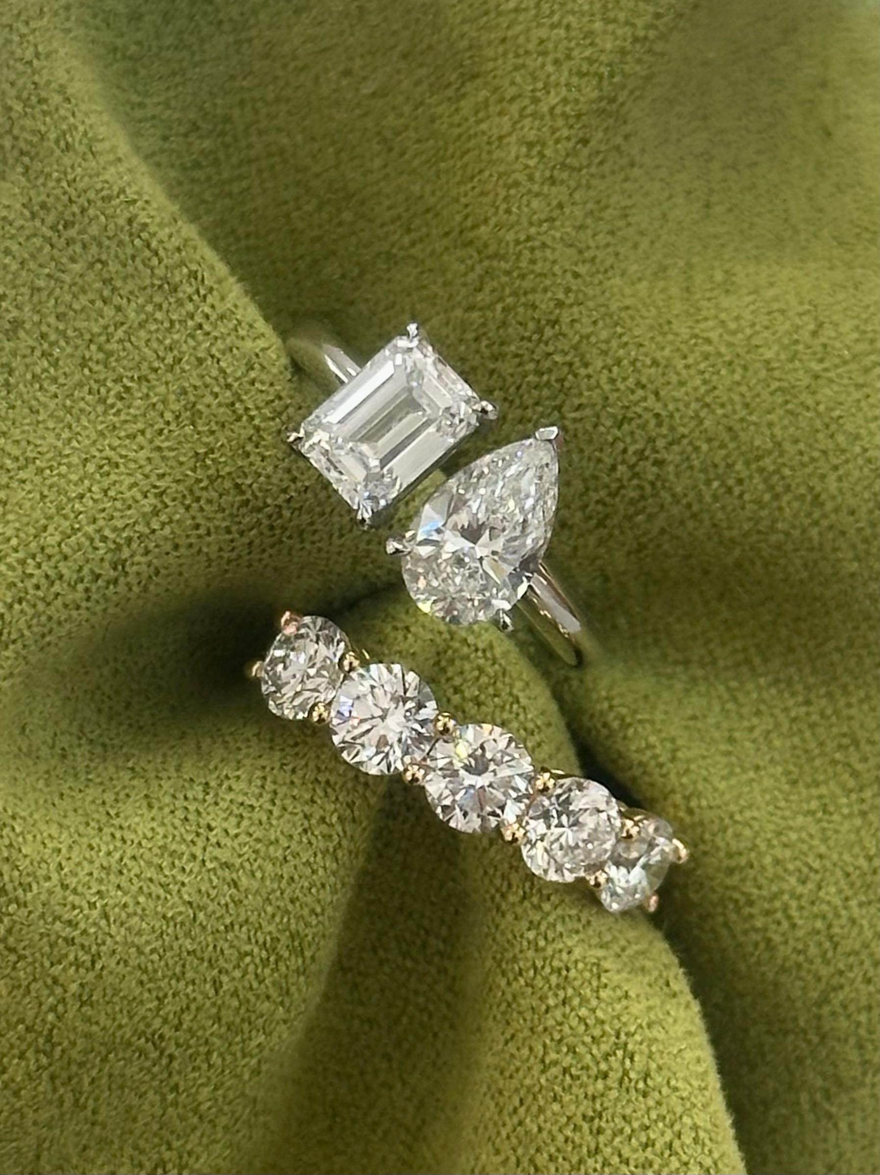 Enlacé Diamond Ring