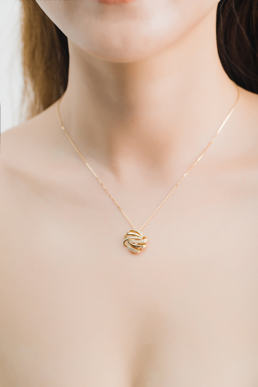 Hera Air Diamond Necklace