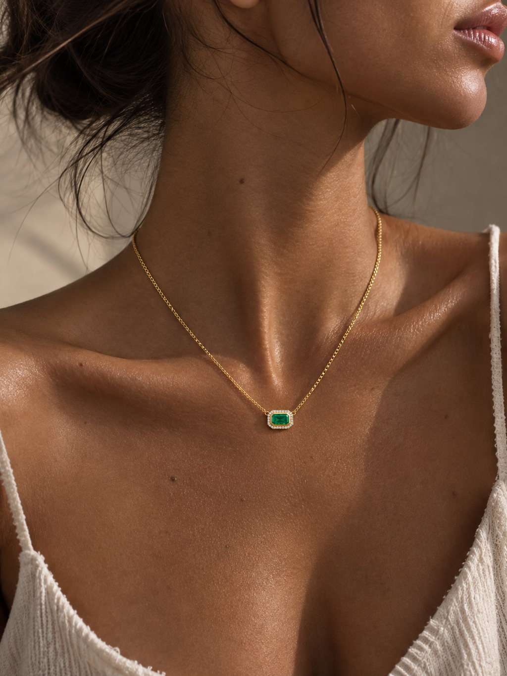Havana Emerald Necklace