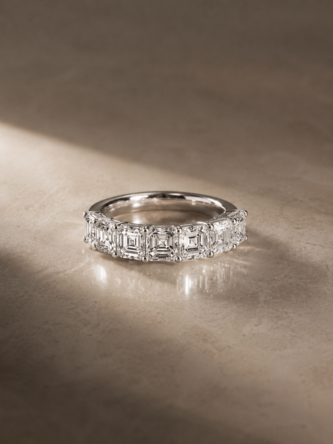 Royauté Diamond Ring