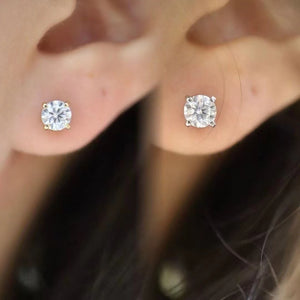 Brillane Diamond Studs