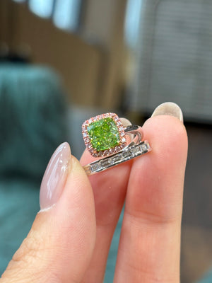 Forêt Green Diamond Ring