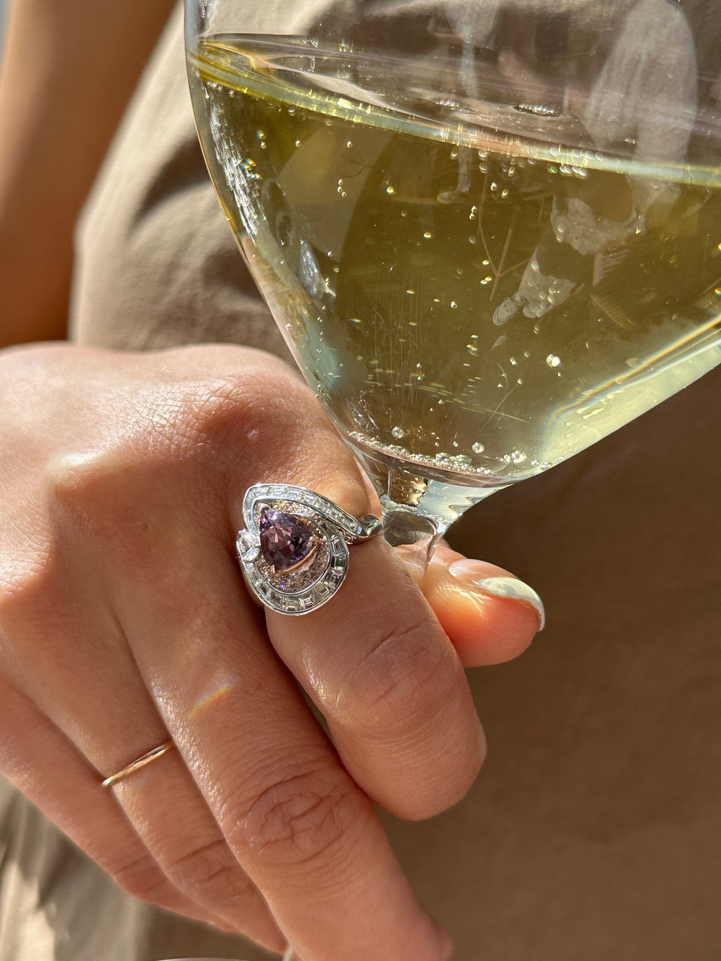 Violette Spinel Ring