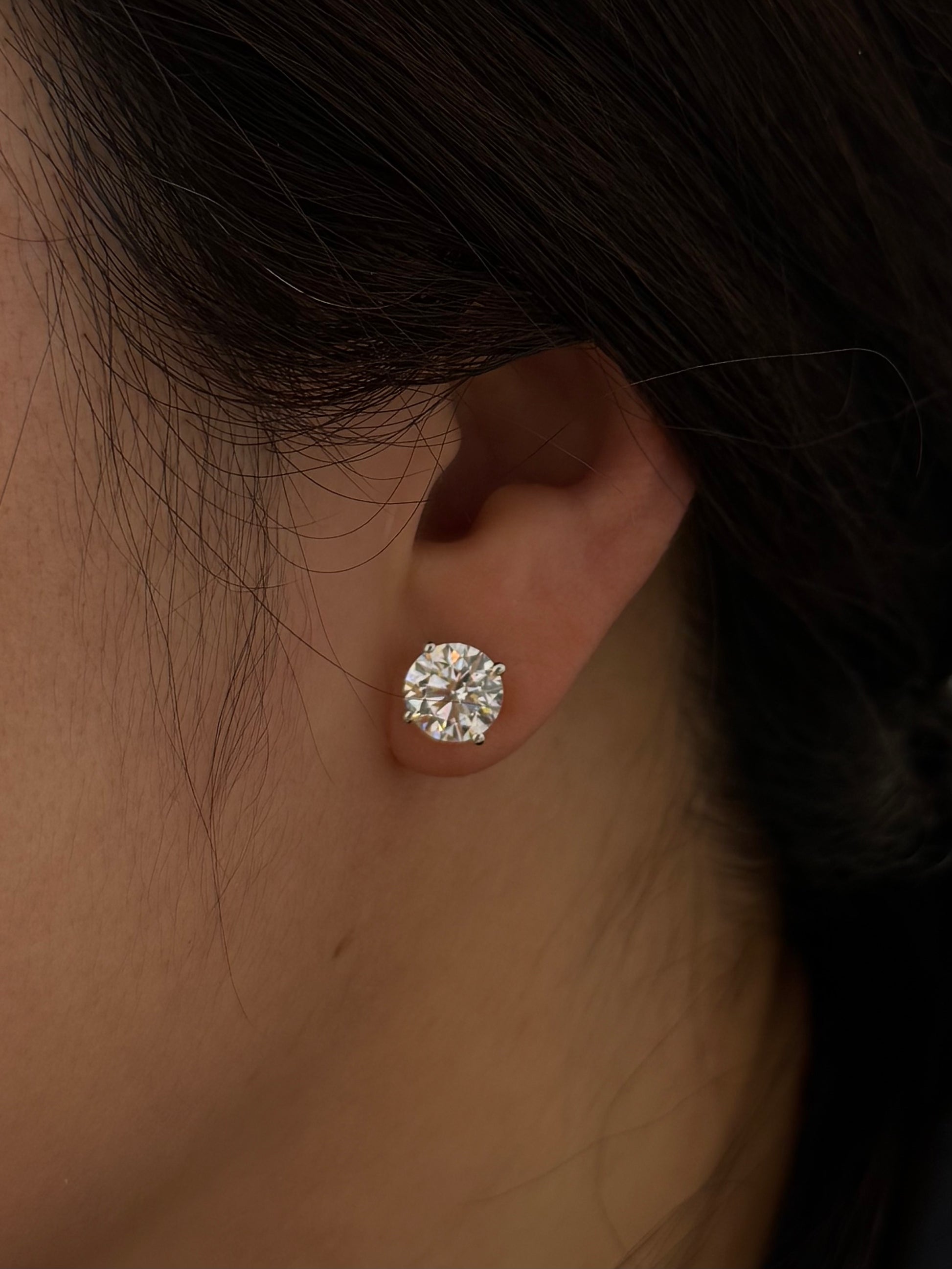 2ct Each Round Brilliant Cut Diamond Stud Earrings