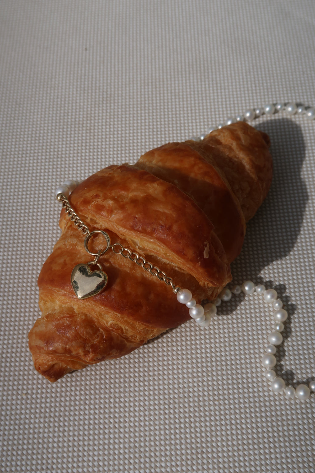 Glister Heart Pearl Necklace