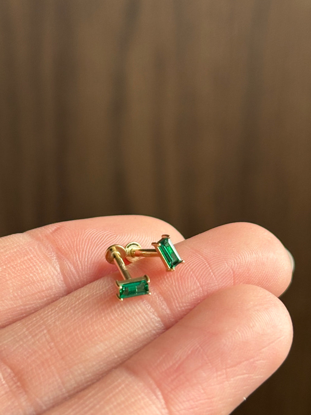Verdéa Emerald Flatback Earring