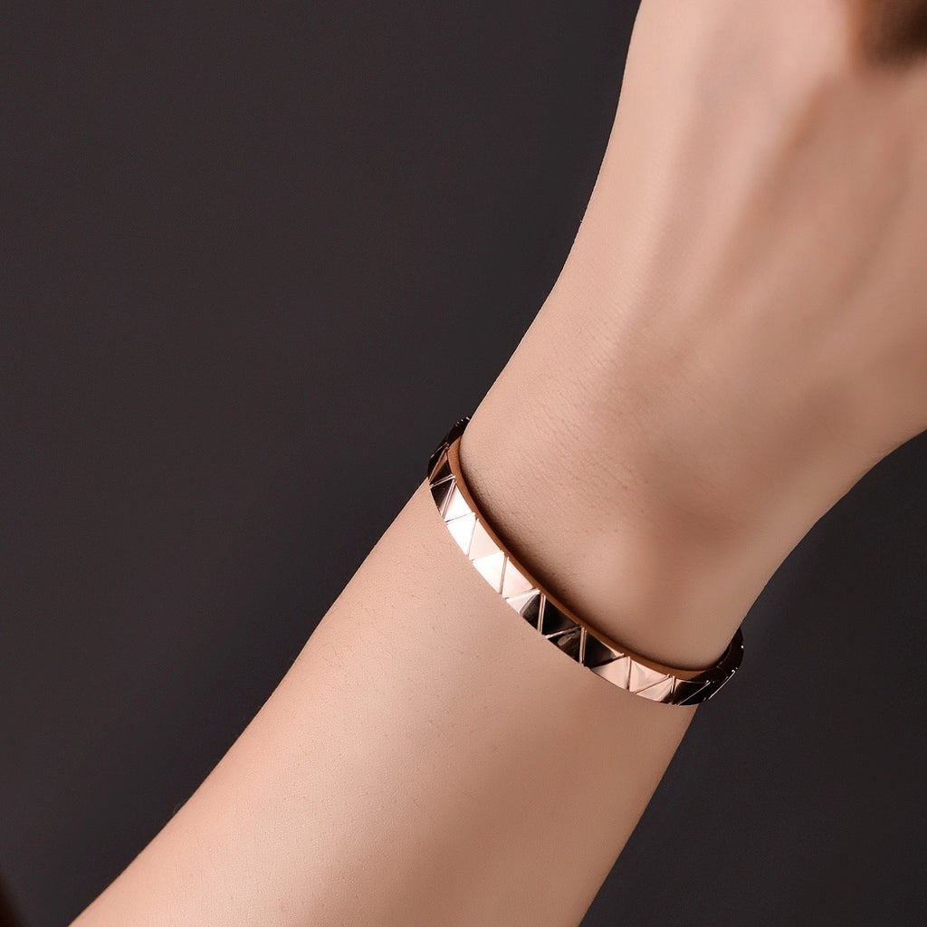 Astraea Bangle