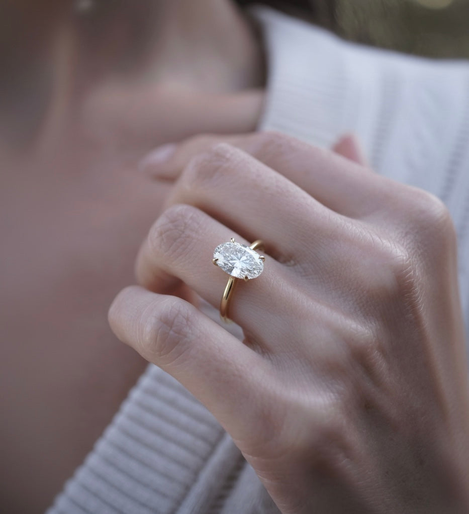 Oval Icon Diamond Ring