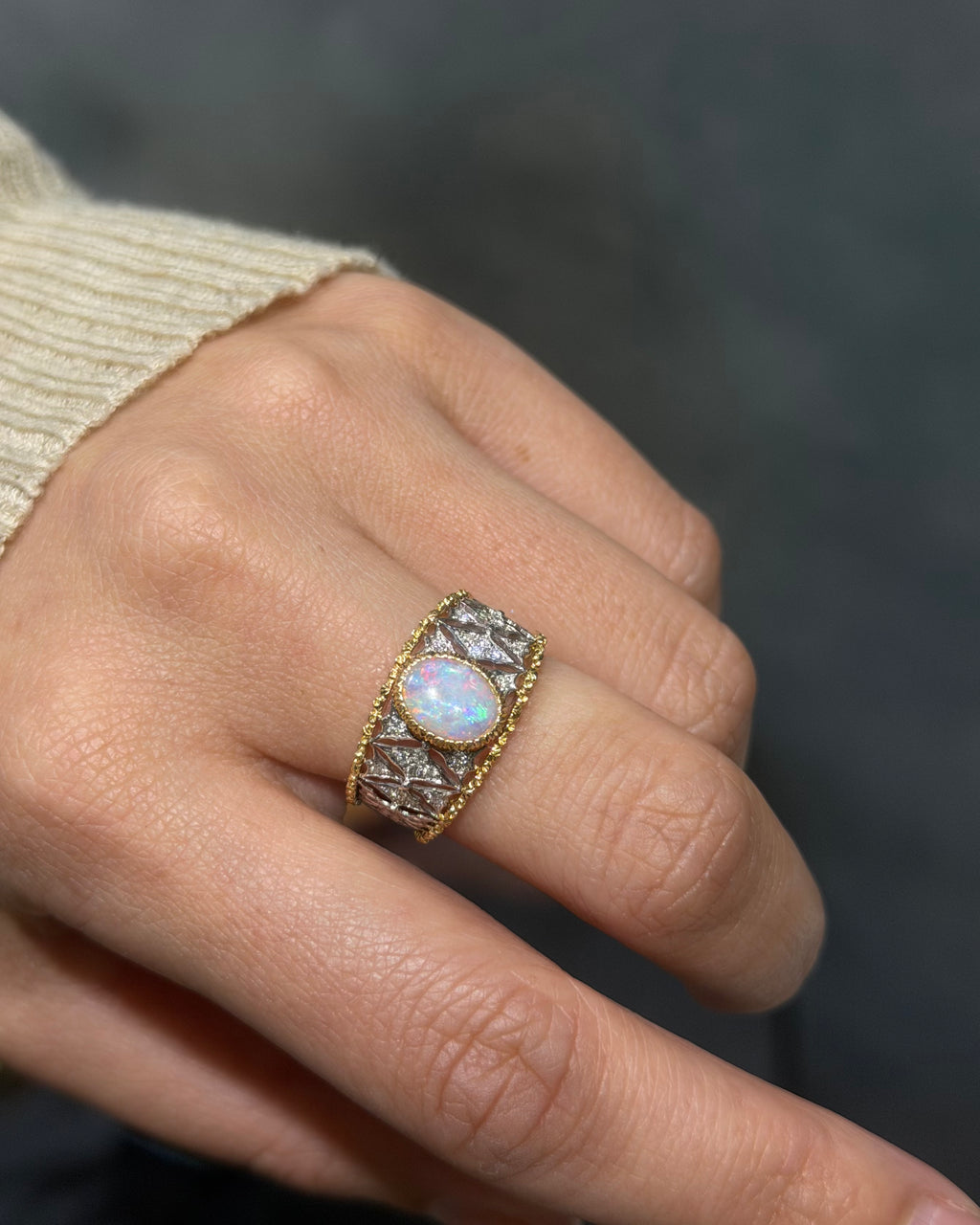 Rosace Opal Ring