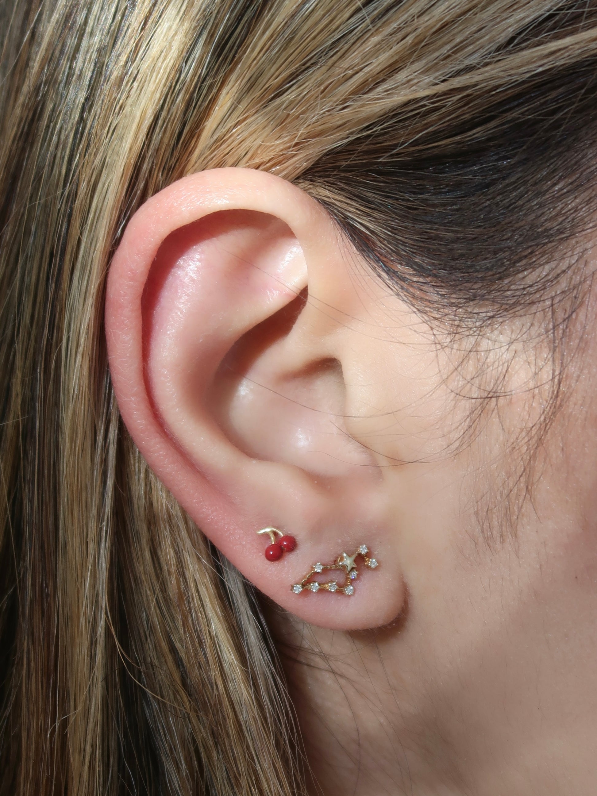 Zodiac Stud Earring - Leo