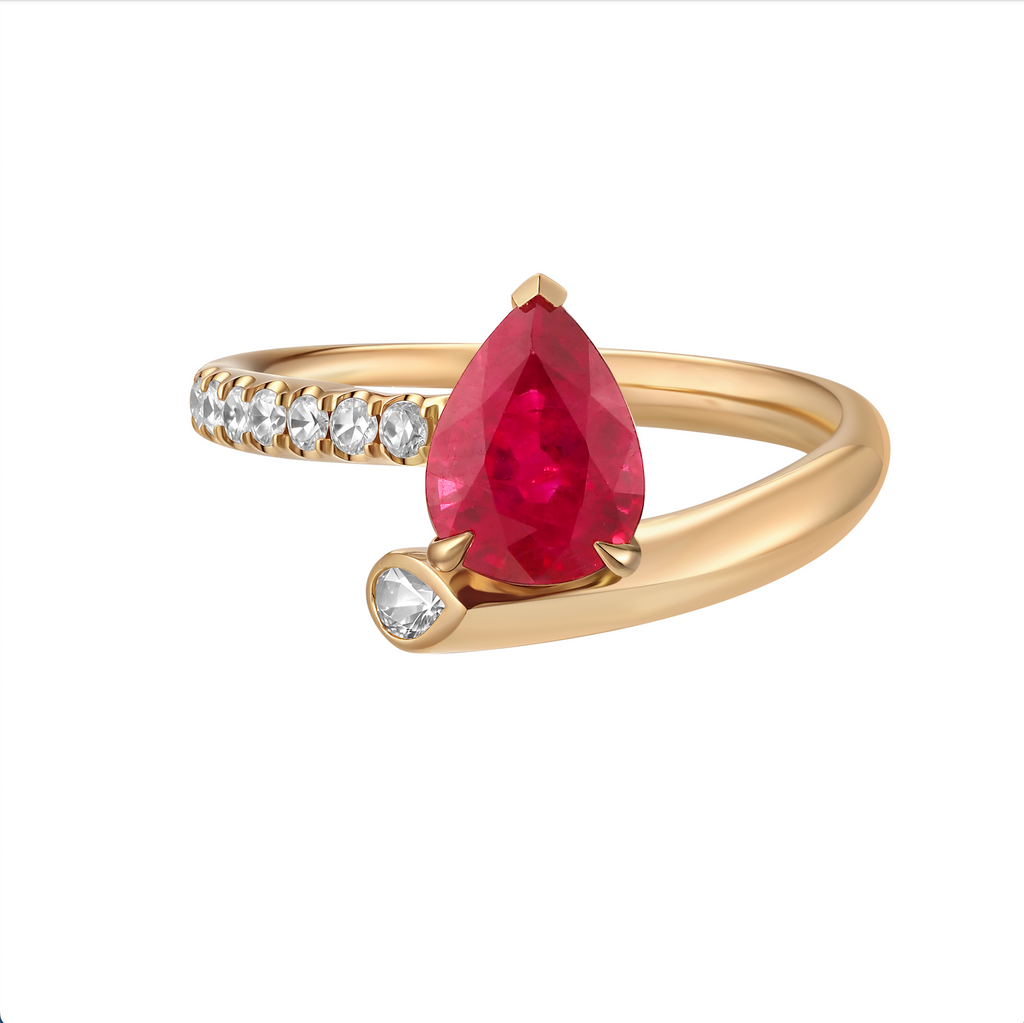 18K Yellow Gold Ruby Ring with Diamonds