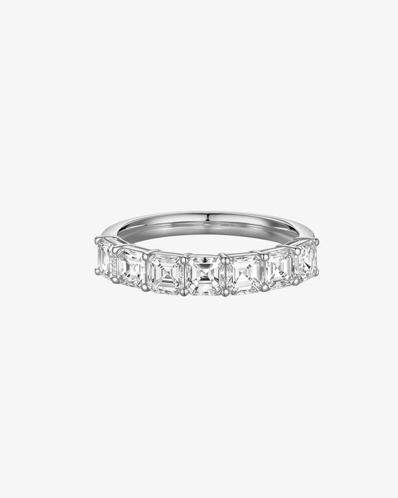 Royauté Diamond Ring