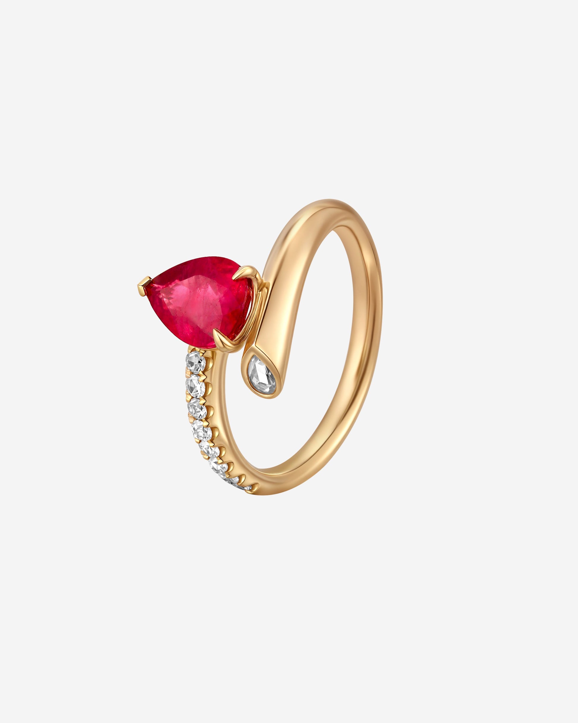 18K Yellow Gold Ruby Ring with Diamonds