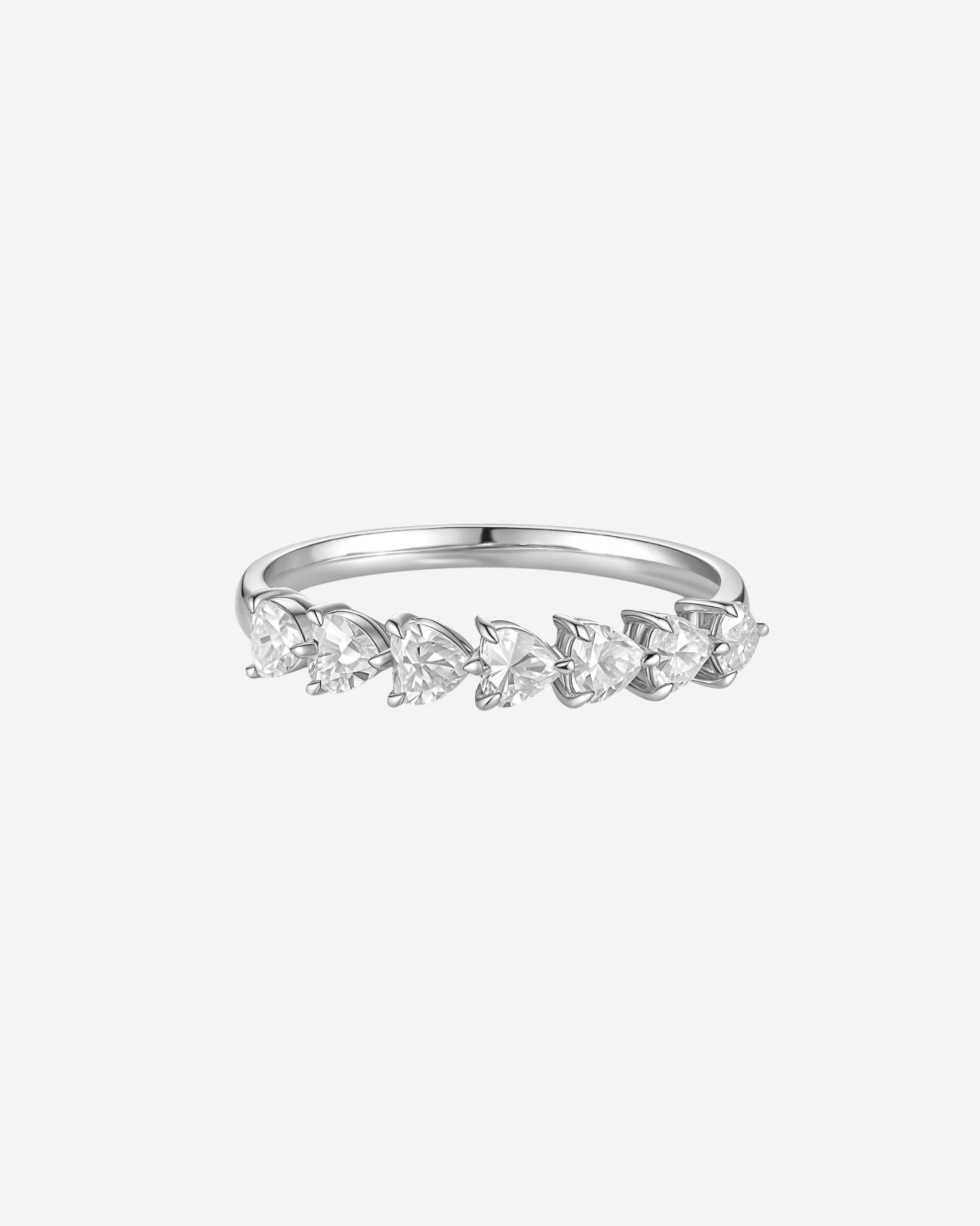 Adoré Ring