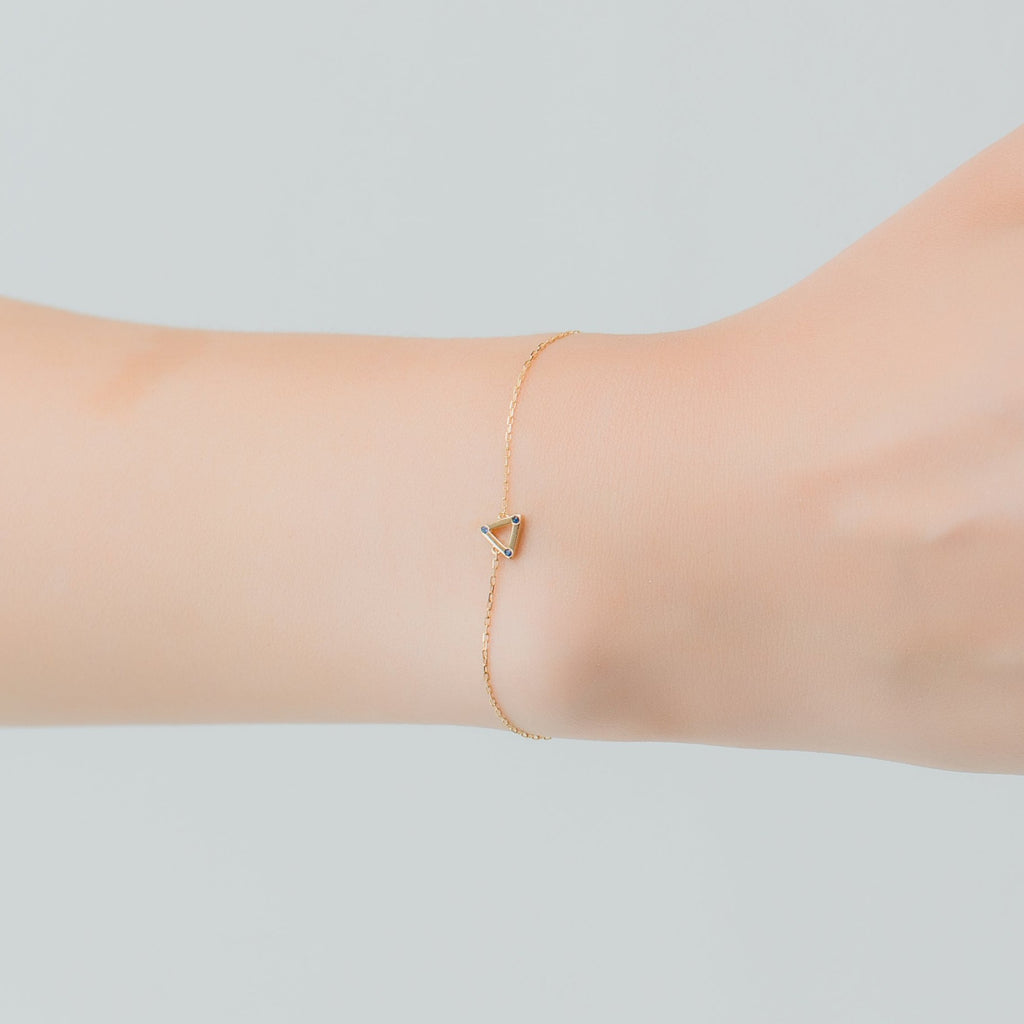 Water Triangle Bracelet in Solid Gold