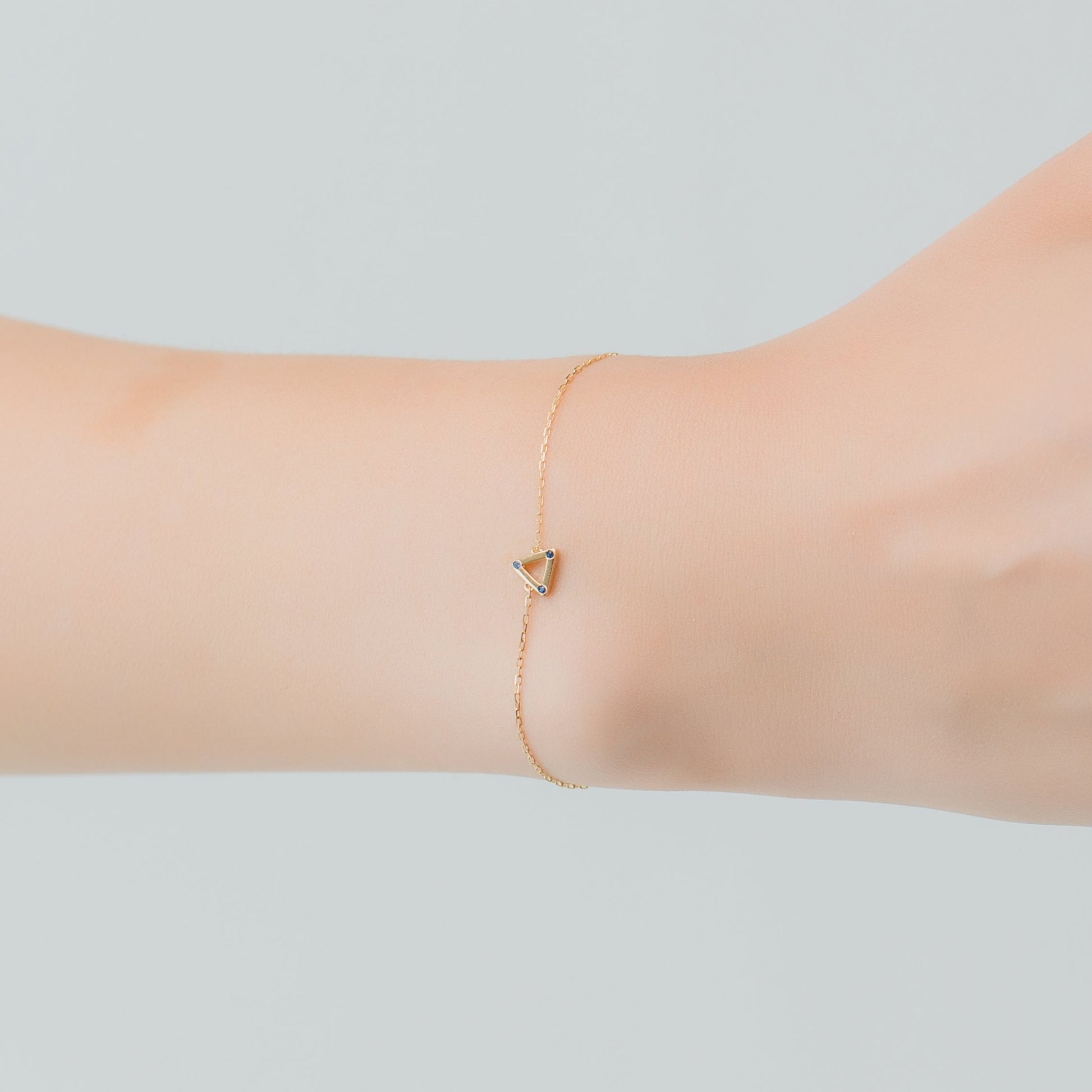 Water Triangle Bracelet in Solid Gold