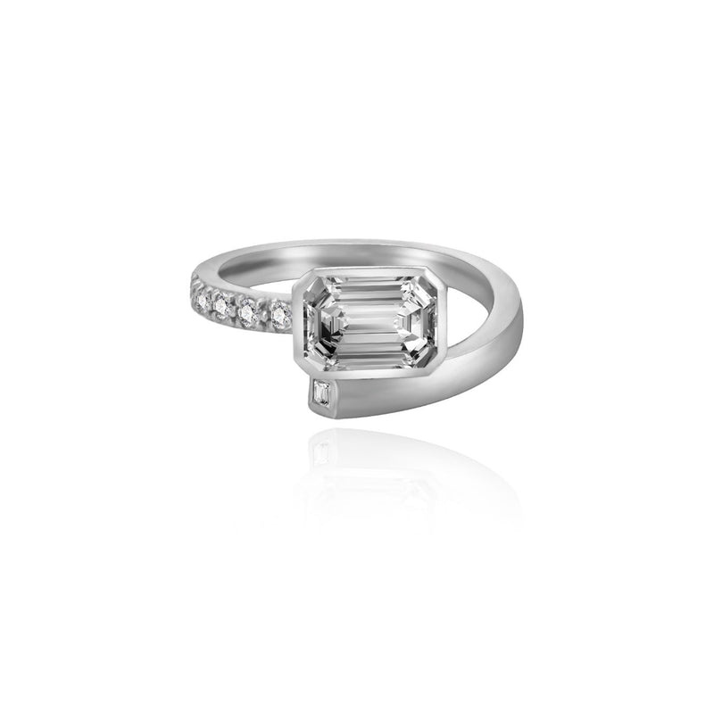 Lumina Hug Ring