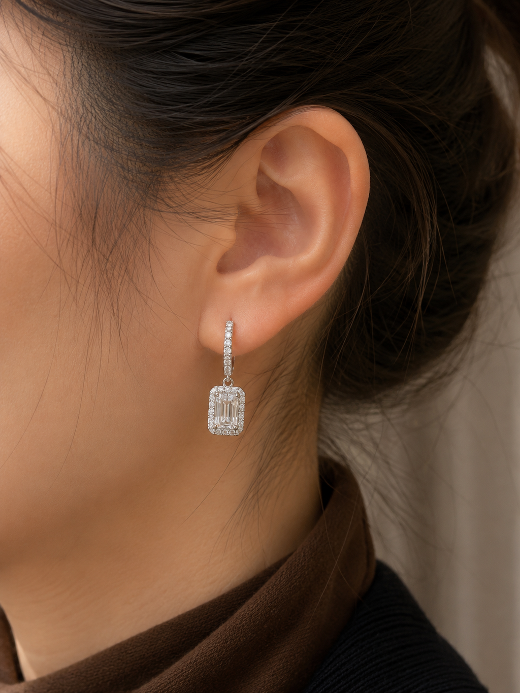Lumière Huggie Earrings