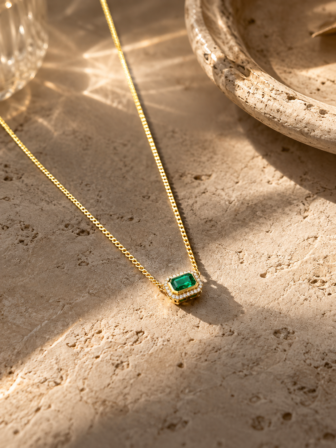 Havana Emerald Necklace
