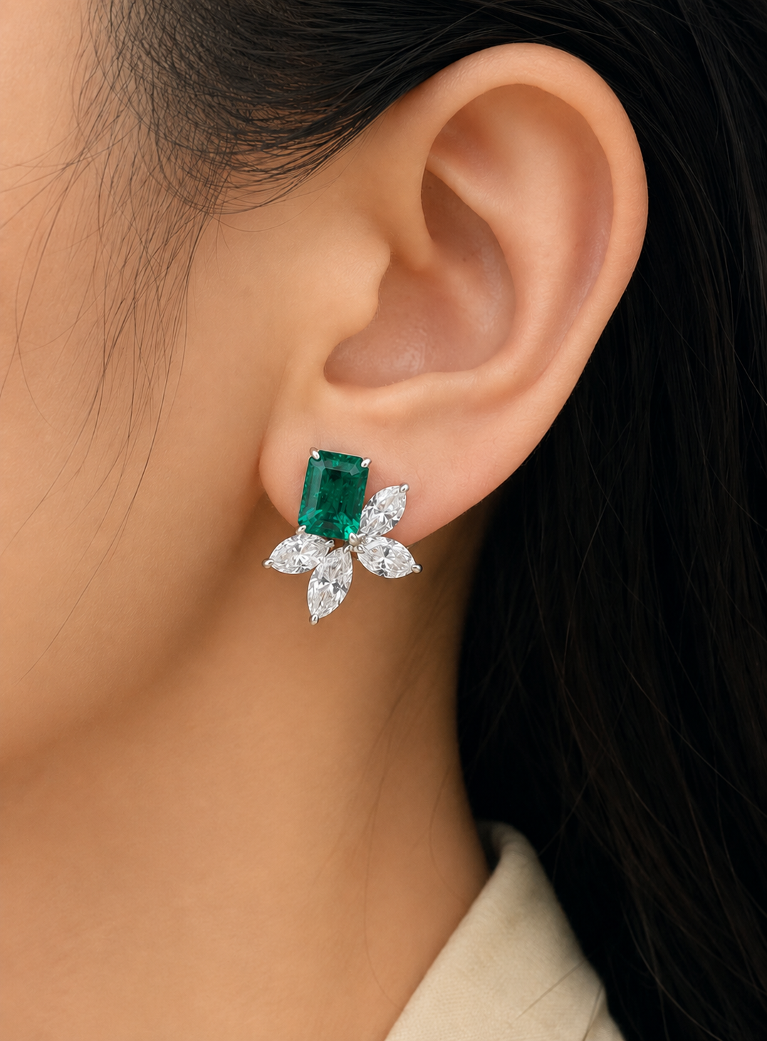 Éclat Emerald Earrings
