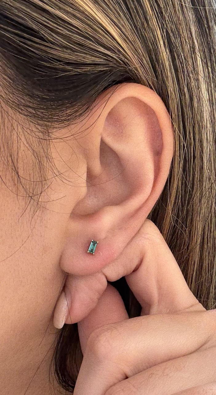 Verdéa Emerald Flatback Earring