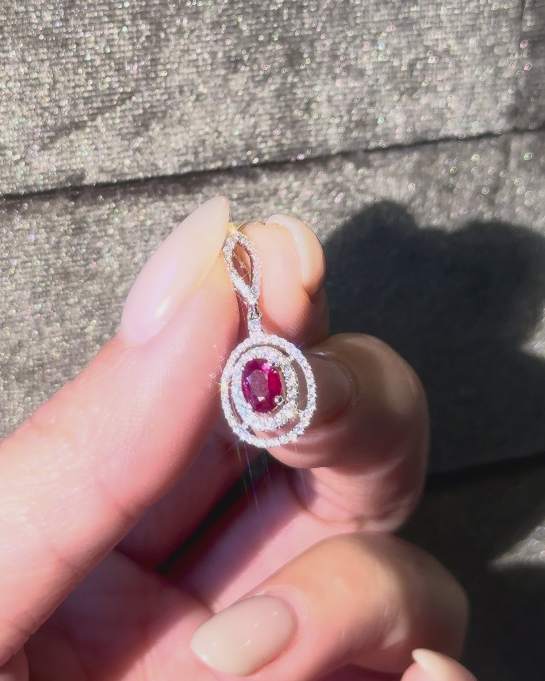 The Carmina Pendant