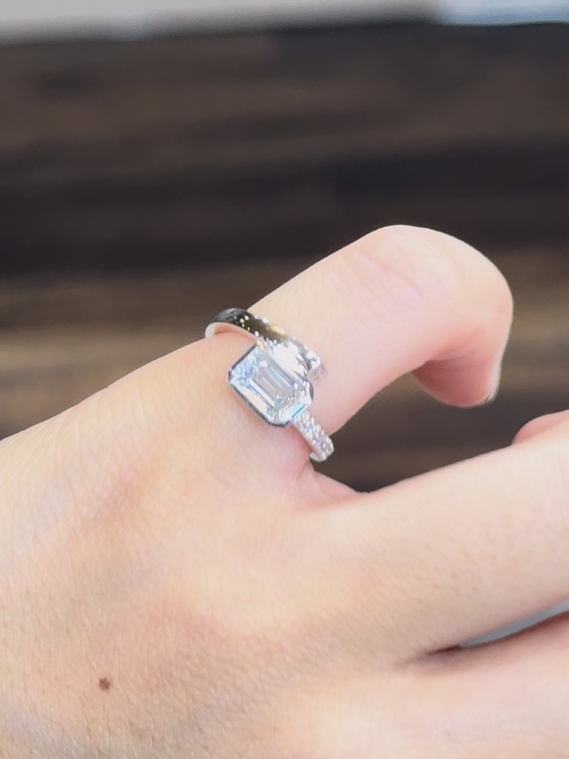 Lumina Hug Ring