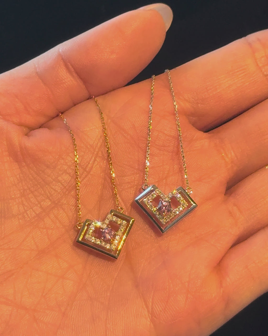 Écusson Spinel Necklace