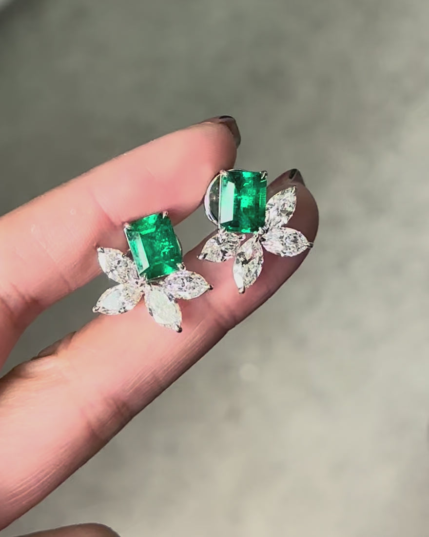 Éclat Emerald Earrings
