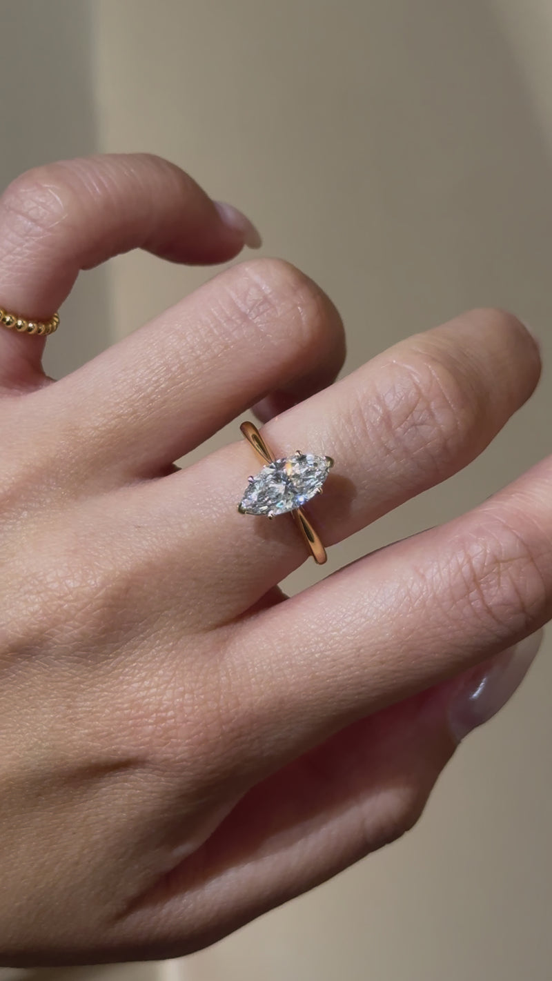 Flèche Ring