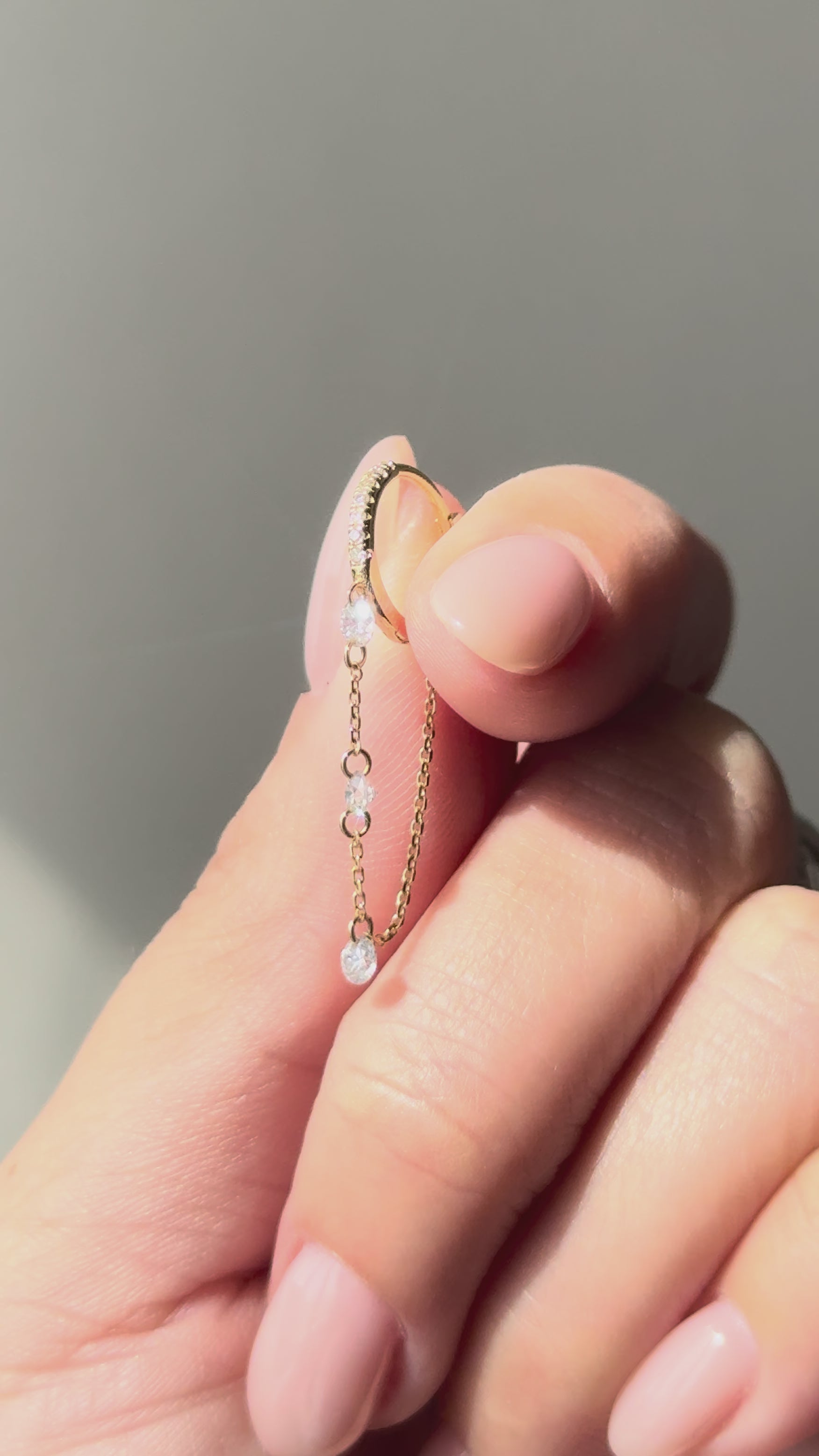 Étoile Diamond Drop Huggie