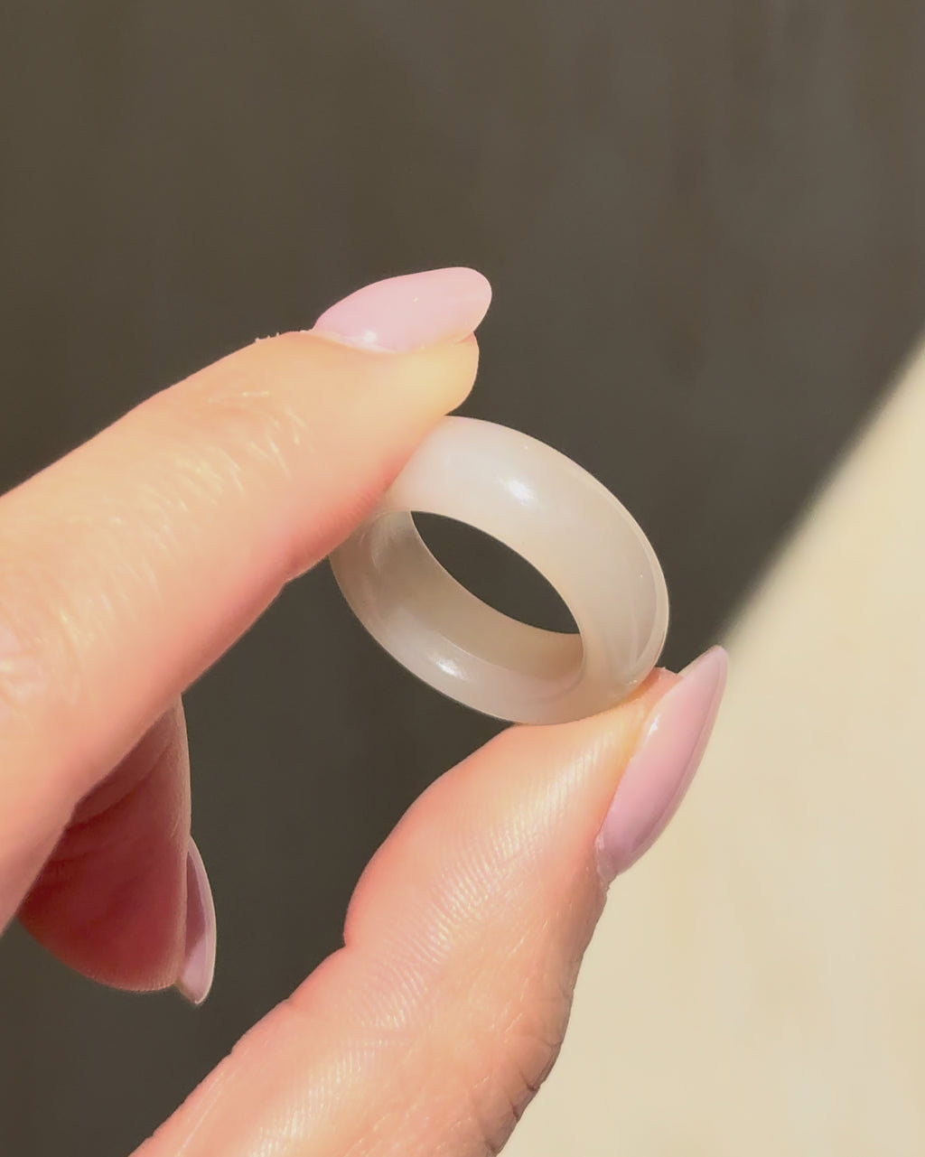 Lait Jade Ring