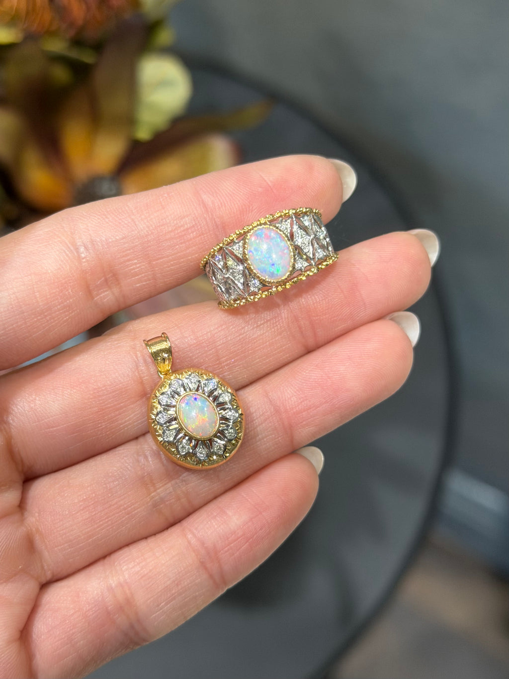 Rosace Opal Pendant